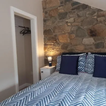 Frontview Cottage - Sleeps 6 Ballynahinch Exterior photo