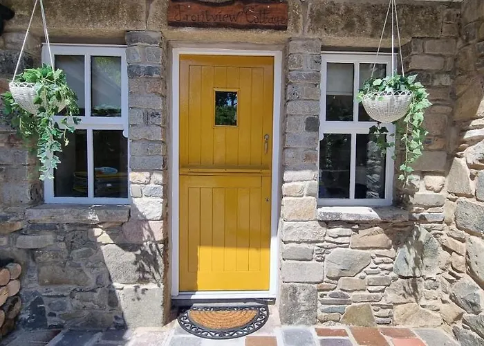 Frontview Cottage - Sleeps 6